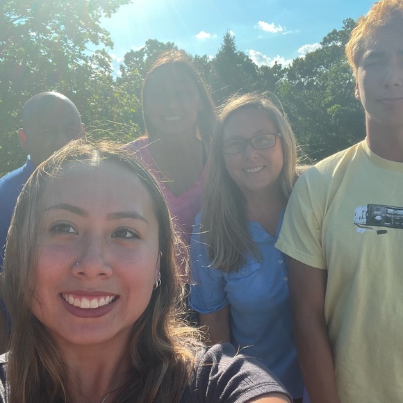 Meet your Posher, Amy - Picture 3 of 5